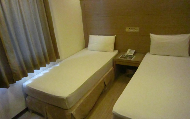 Gau Shan Ching Hotel