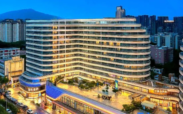 Zhaoqing · Starisland  Starisland Family Lakeview Hotel (Qixingyan East Gate Square Branch)