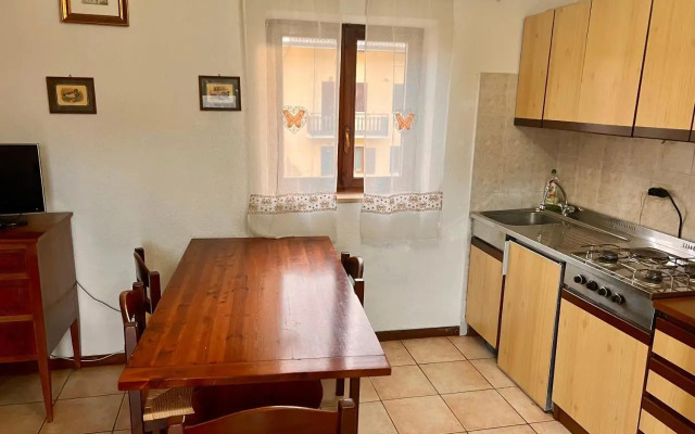 Via Osvaldo Moretti(complessoShalimar)