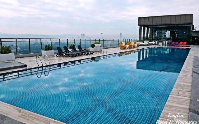 SKY POOL Designer Suite 2-7Pax at KL City