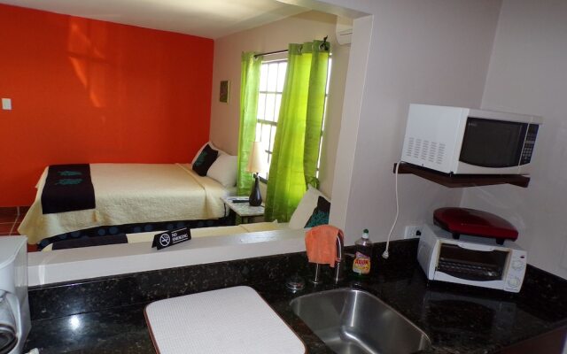 Bamboleo Inn Belize