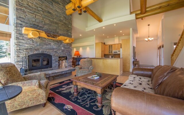 Big Sky - Crail Creek Retreat