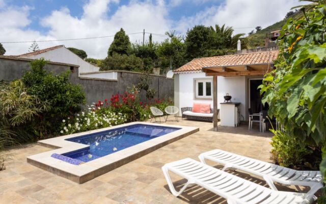 House Jorge El Rosario