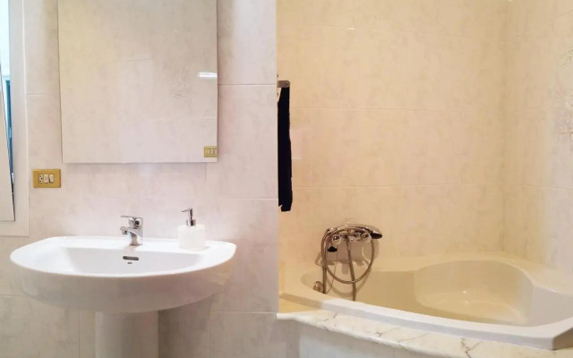Amplio apartamento a 5 minutos del centro