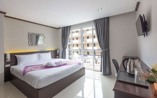 The Chic Patong