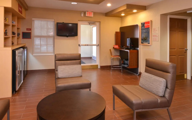 Candlewood Suites Miami Lakes an IHG Hotel