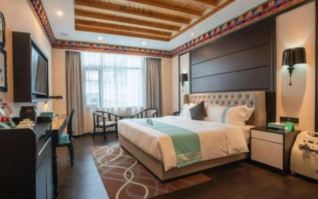 Xana Hotelle (Jokhang Temple at Potala Palace in Lhasa)