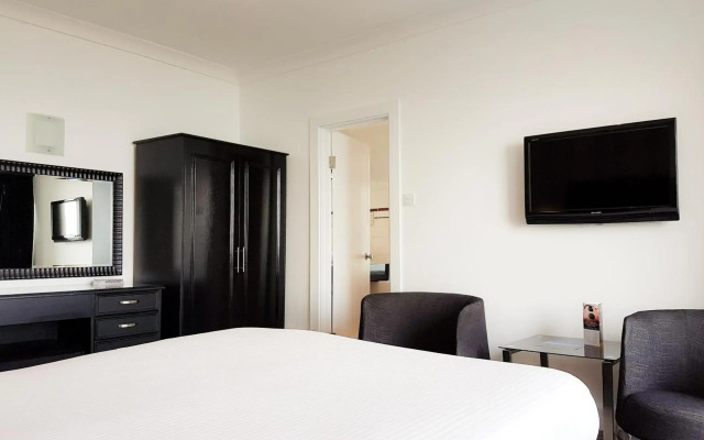 The Cumberland Hotel - OCEANA COLLECTION