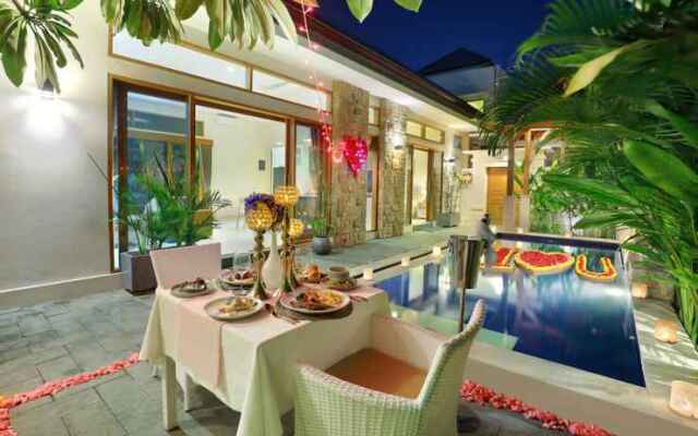 Holl Villa