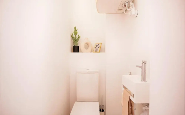 Contemporary Business Apartment in Graz