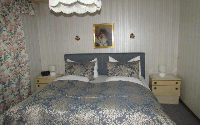 Ferienhaus Tschenett