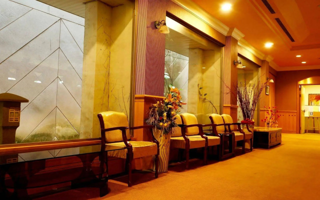 Oriental Hotel