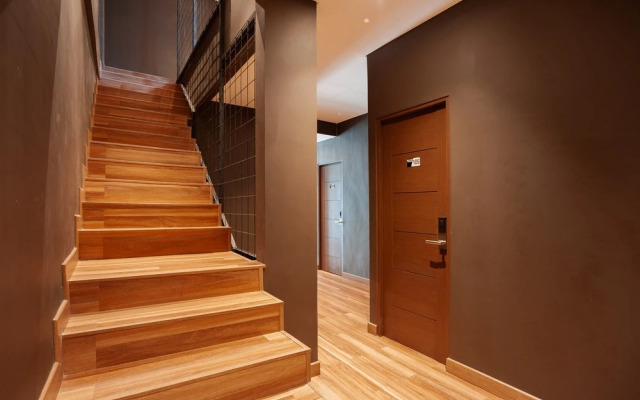 Urbanview Hotel Groovy Inn Tangerang