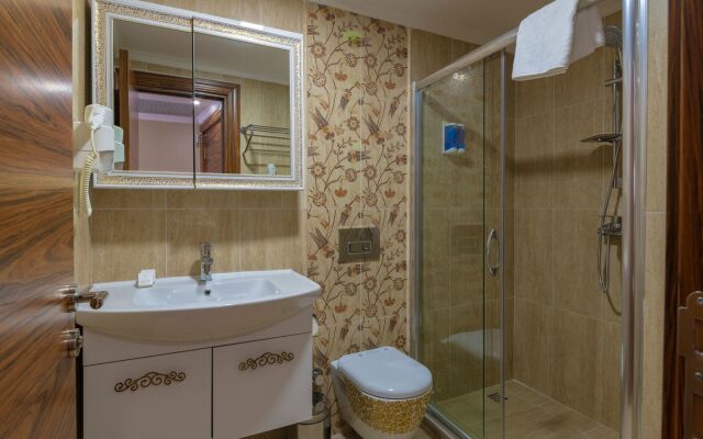 Vision Deluxe Hotel