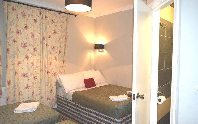 Plaza Hotel Hammersmith