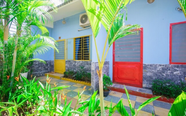 Ruby Phu Quoc Hostel