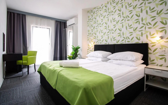 Hotel Bio