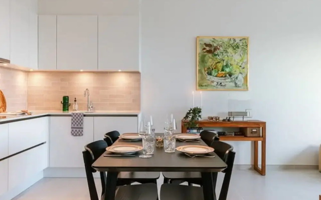 Brand new Apartment With Terrace in Sky Garden