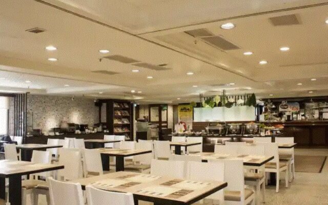 Tainan Cambridge Hotel