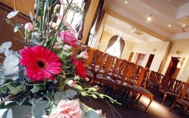 The Racquet Club Hotel