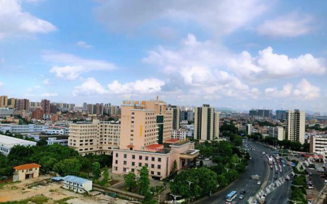 Daily Business Hotel (Dongguan Zhongtang)