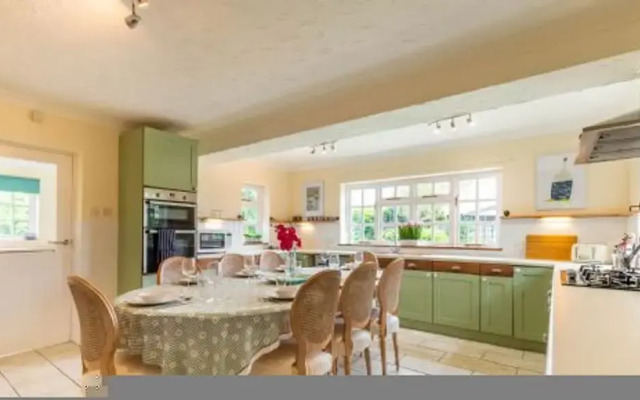 Host Stay Alderfen View