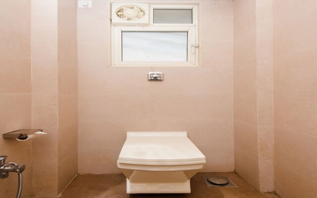 OYO 11908 Hotel Lake Bloom Residency