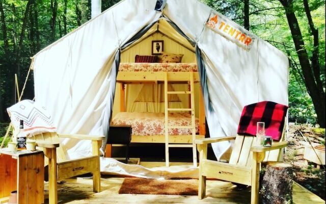 Tentrr - Brookside at Camp Relevé