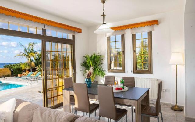 Villa Adonis Large Private Pool Walk to Beach