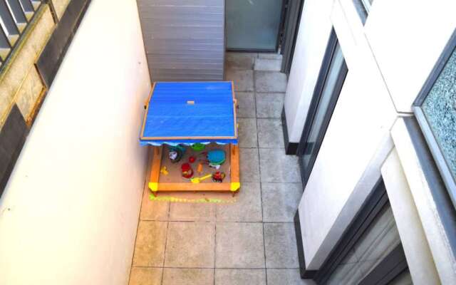 2 Bedroom North Kensington Apartment With Courtyard