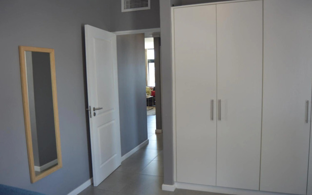 Accommodation Front - Beautiful & Spacious 4 Sleeper