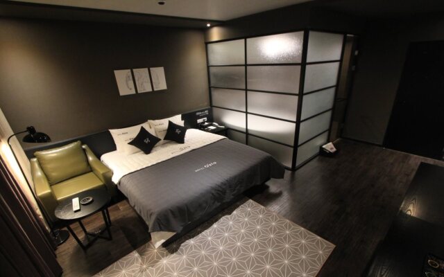 Brown Dot Hotel Beomil