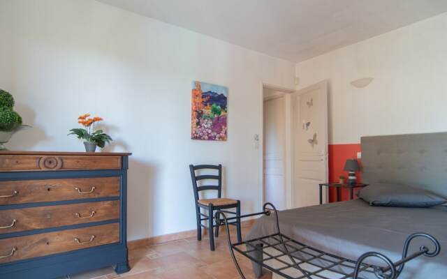 Secluded Villa in Lorgues With Private Pool