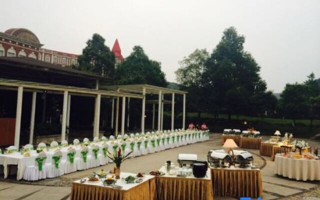 Brilliance Garden Hotel