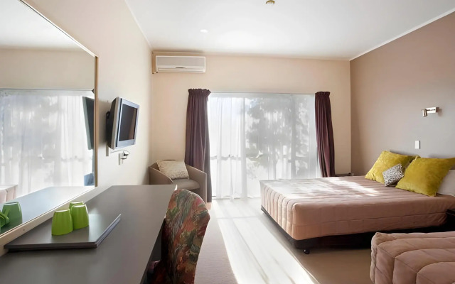 Auckland Airport Kiwi Hotel