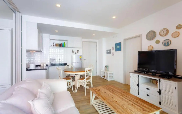 The Summer Hua Hin by Pantakarn