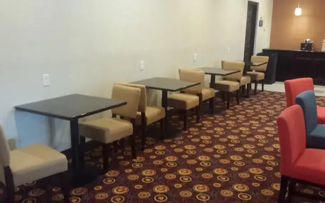 Days Inn Henryetta