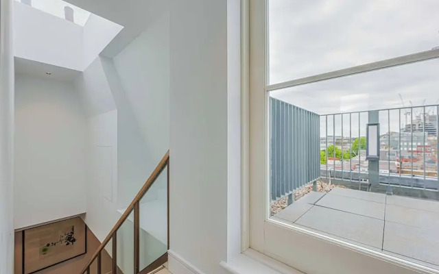 Westminster Apartments by D'montrio