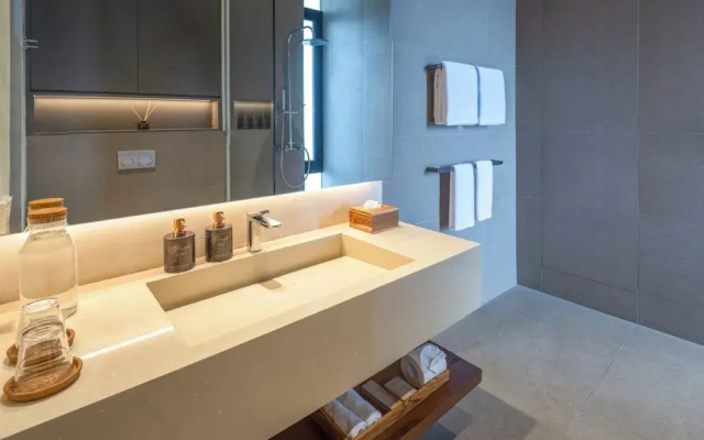 Akashi Residence