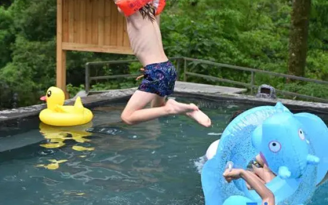 Mount Emei Hetang Nanxi Hotel