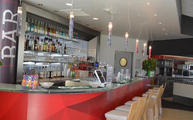 Ibis Marseille Centre Euromed