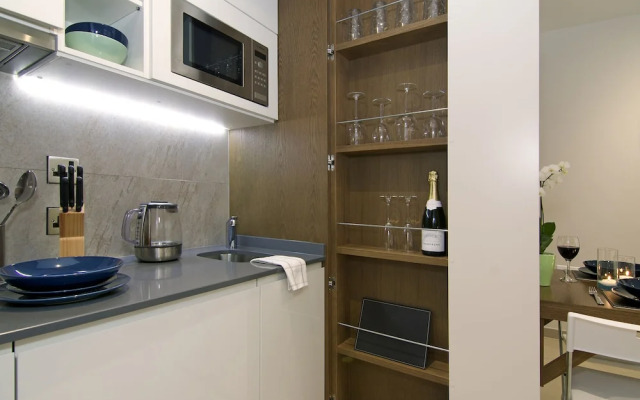 Bentley Holiday Apartments - West One