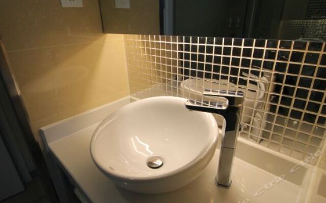 Hanting Premium Hotel Shanghai Xinzhuang South Plaza Hotel