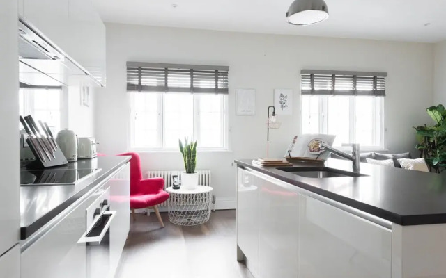 The Soho Studio - Modern & Central 2BDR
