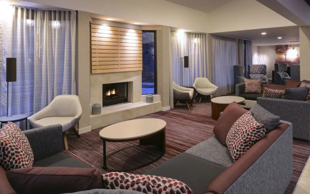 Sonesta Select Kansas City Airport Tiffany Springs