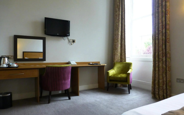 The Riverside House Hotel