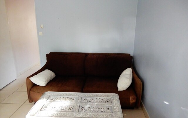 Apartment With One Bedroom In La Possession With Enclosed Garden And Wifi