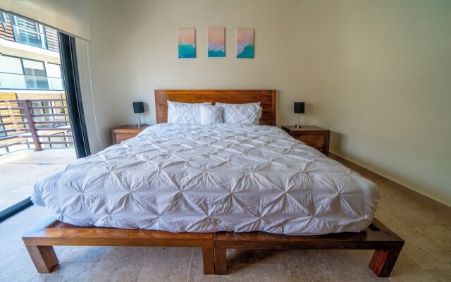 Condo Arena - Rooftop with Ocean Views