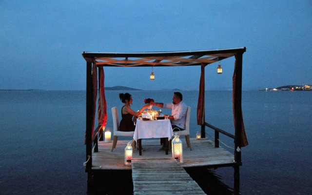 Cundavilla Hotel & Suites