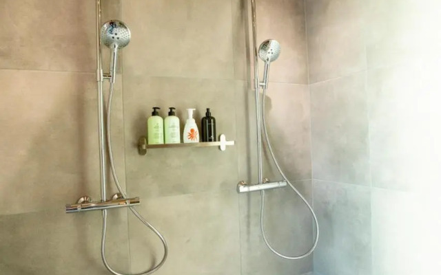 Riverside luxury suites